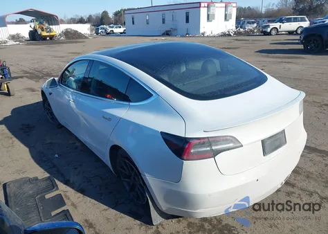 2020 Tesla Model 3 Performance Dual Motor All-Wheel Drive z USA, uszkodzony, nr VIN 5YJ3E1ECXLF601770